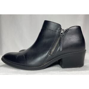 TIME AND TRU BLACK SIDE ZIP MEMORY FOAM ANKLE WOMENS 7 BOOTS